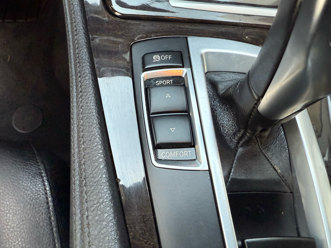 BMW 5-Series 528i 2016