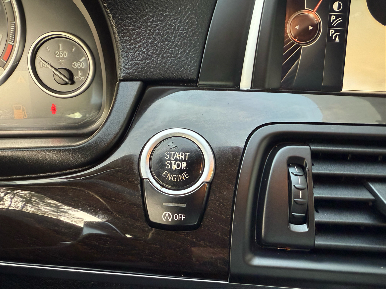 BMW 5-Series 528i 2016