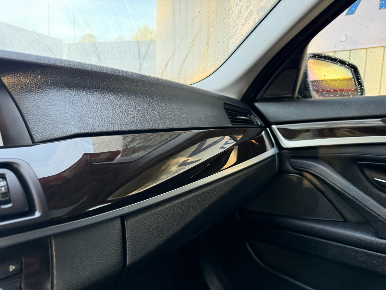 BMW 5-Series 528i 2016