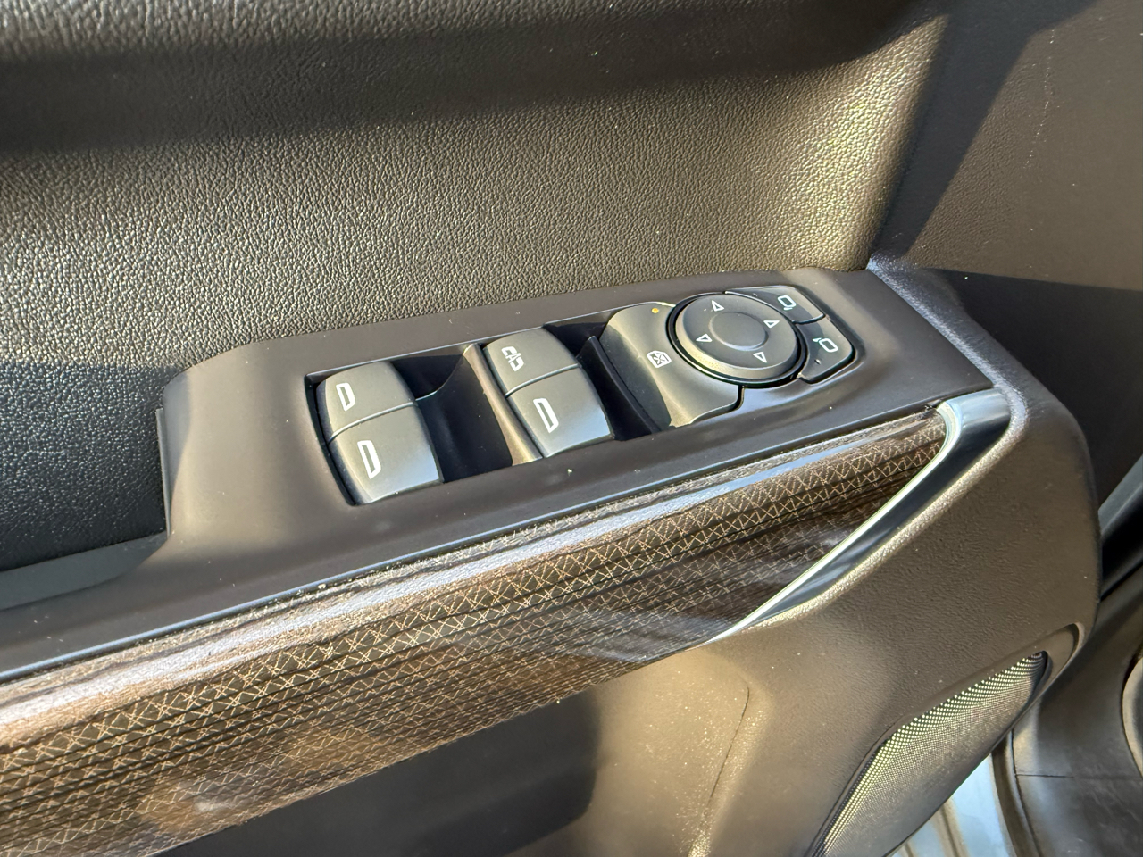 Chevrolet Silverado 1500 LT Crew Cab 4WD 2021