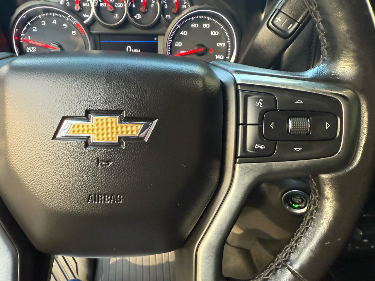 Chevrolet Silverado 1500 LT Crew Cab 4WD 2021