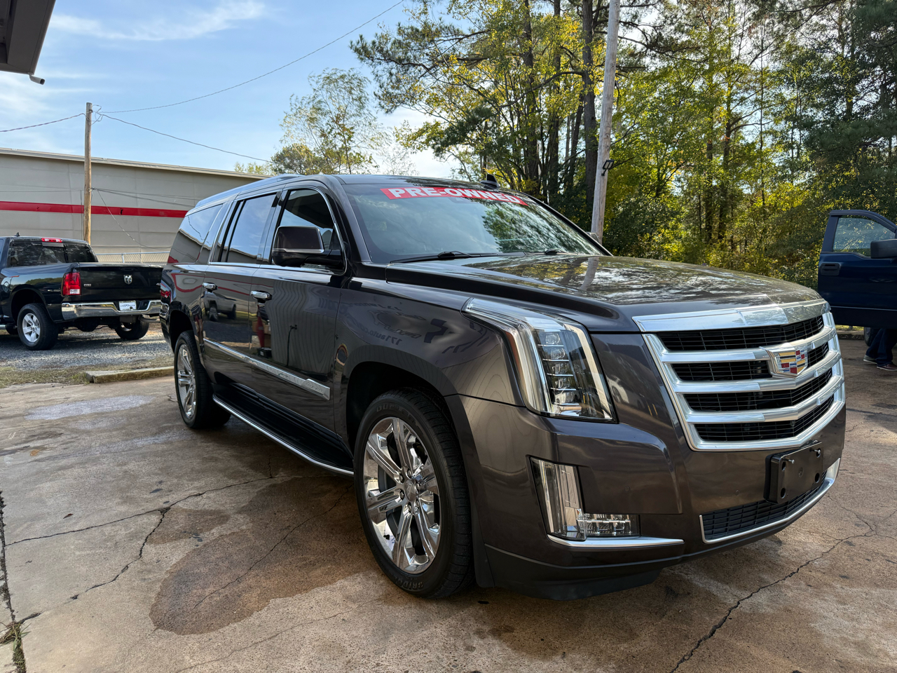 Cadillac Escalade ESV Luxury 4WD 2016