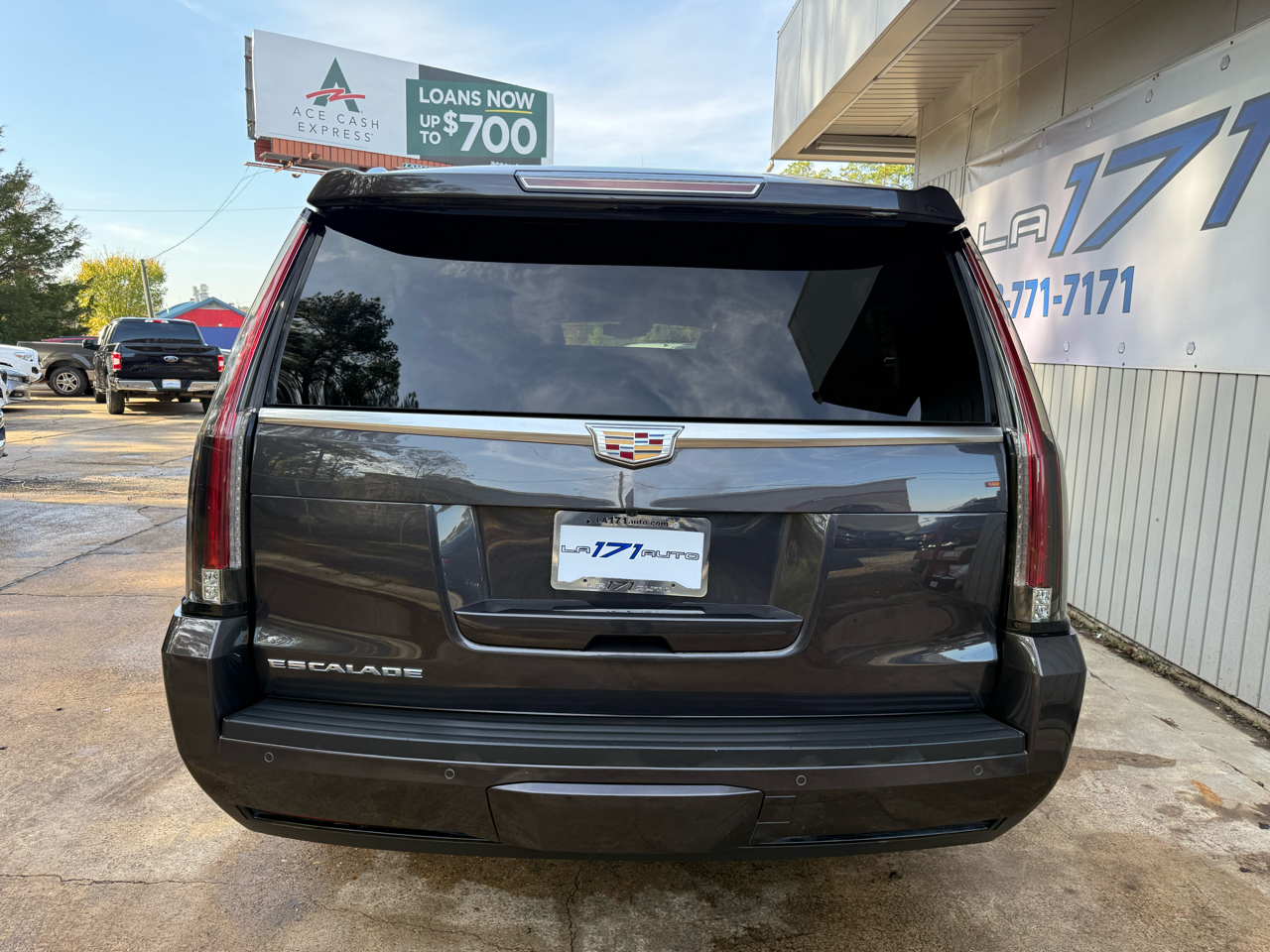 Cadillac Escalade ESV Luxury 4WD 2016