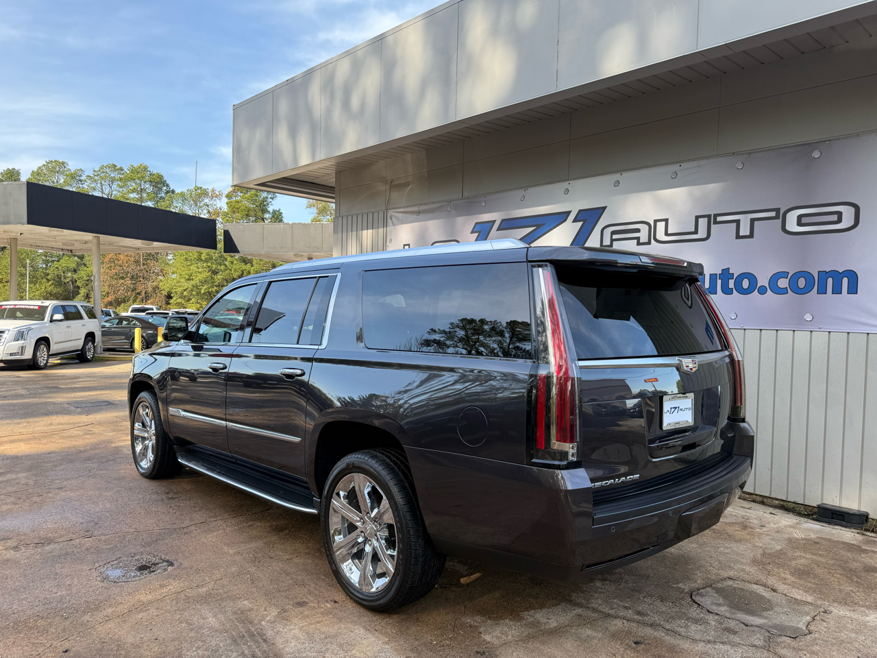 Cadillac Escalade ESV Luxury 4WD 2016