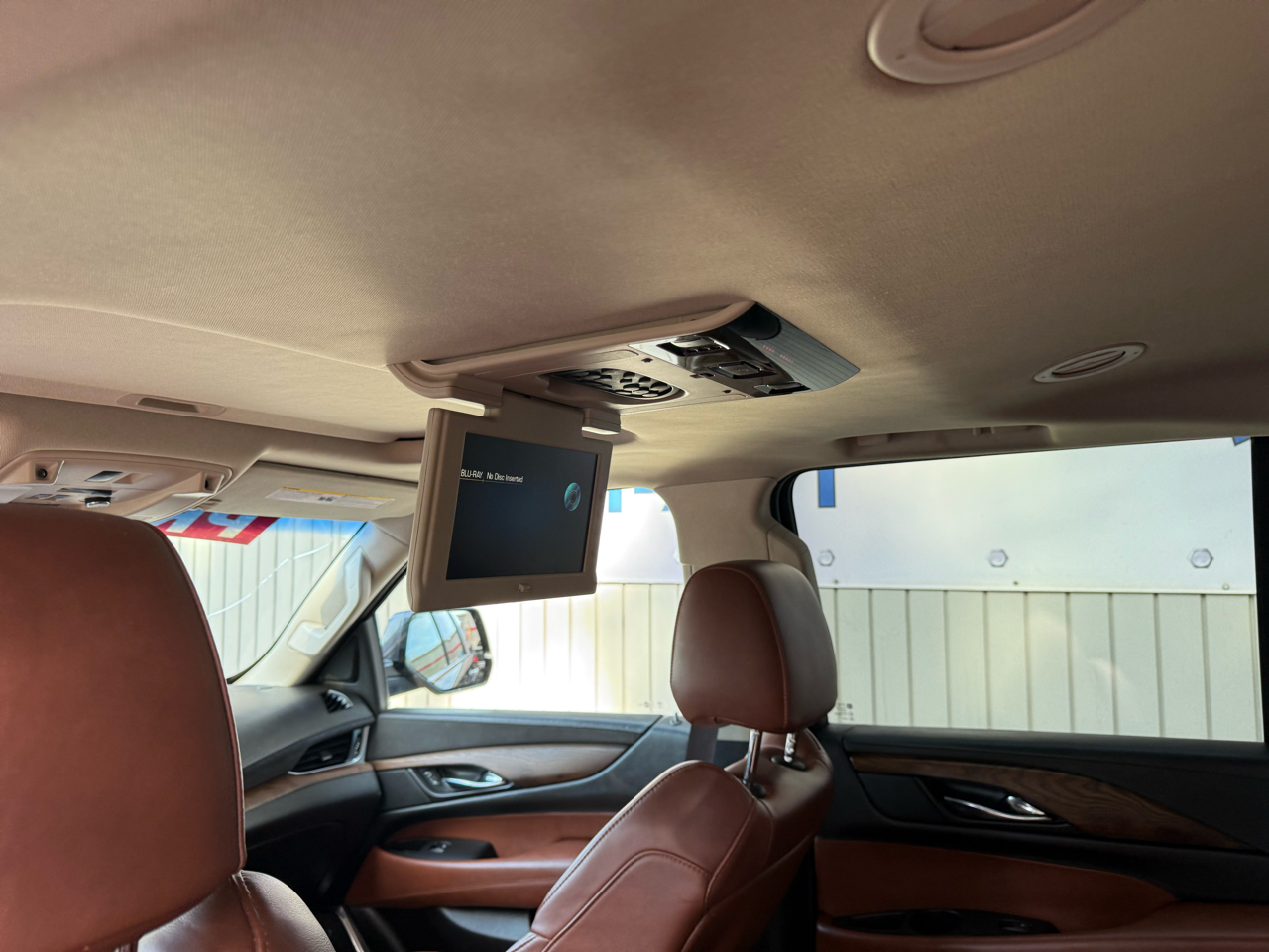 Cadillac Escalade ESV Luxury 4WD 2016