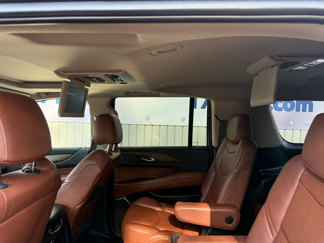 Cadillac Escalade ESV Luxury 4WD 2016