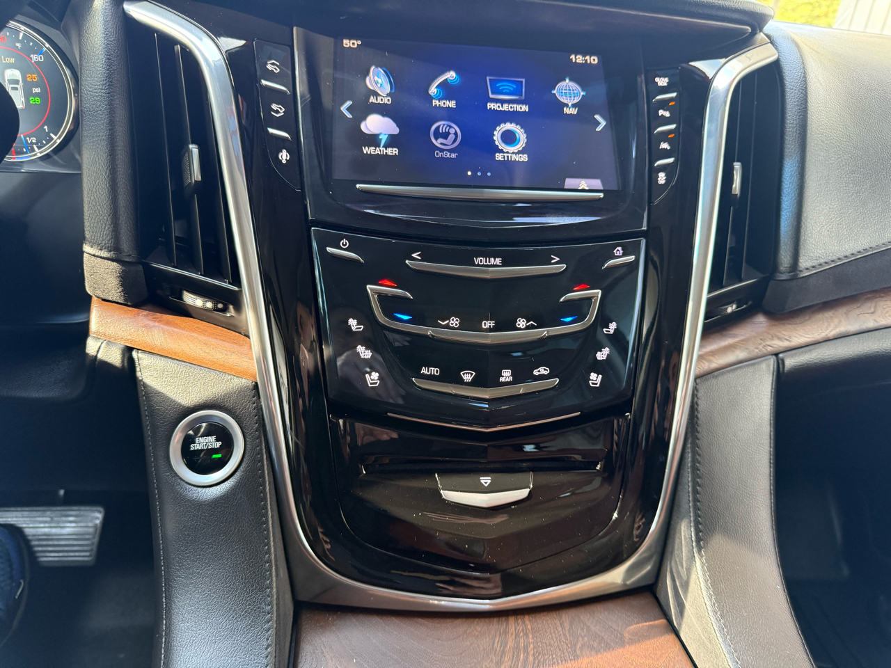 Cadillac Escalade ESV Luxury 4WD 2016