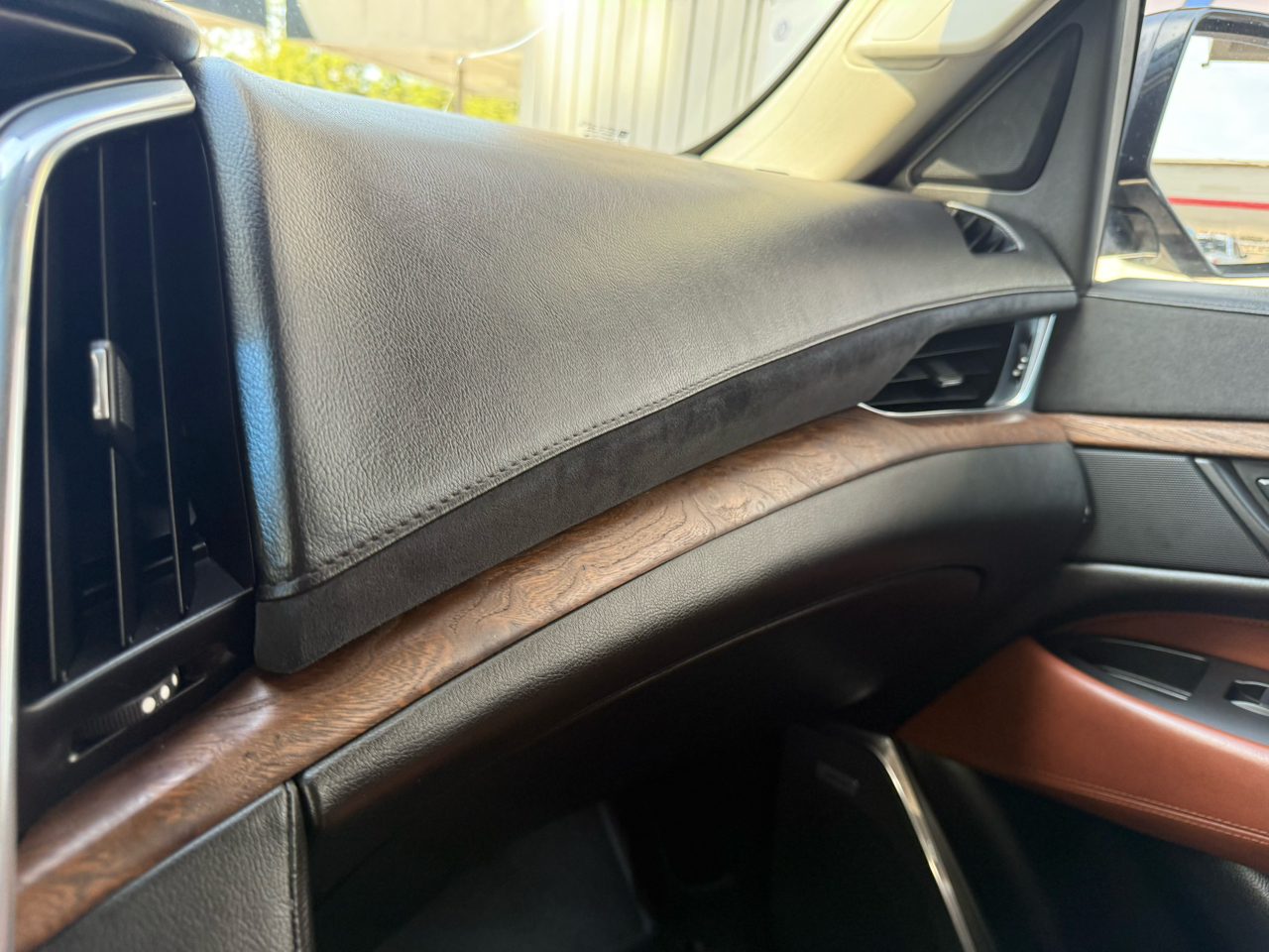 Cadillac Escalade ESV Luxury 4WD 2016