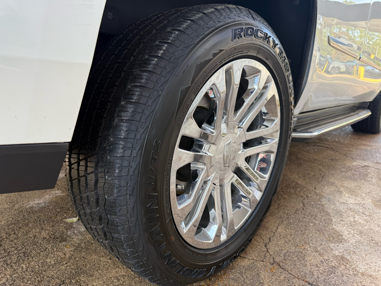 Cadillac Escalade Standard 2WD 2018