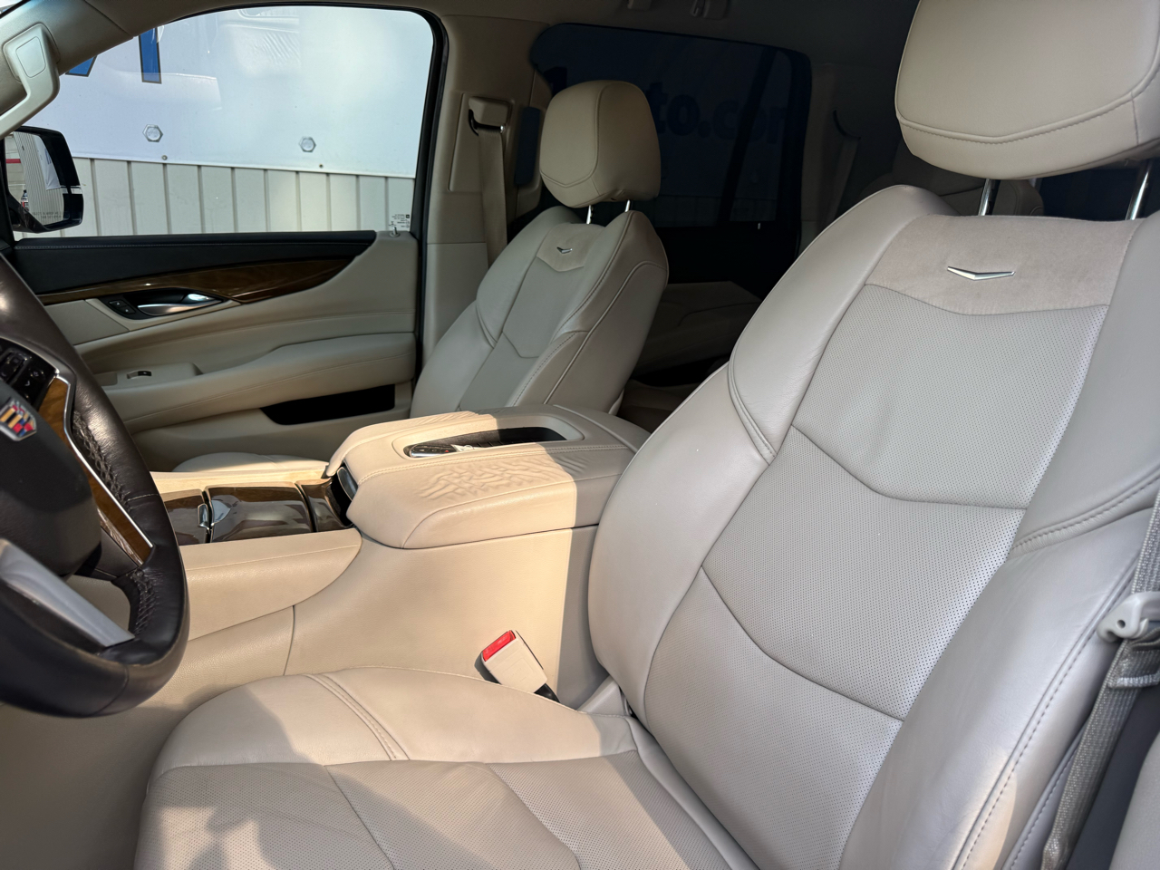 Cadillac Escalade Standard 2WD 2018