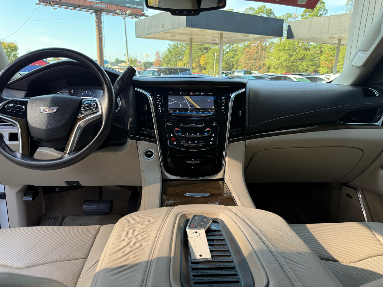 Cadillac Escalade Standard 2WD 2018