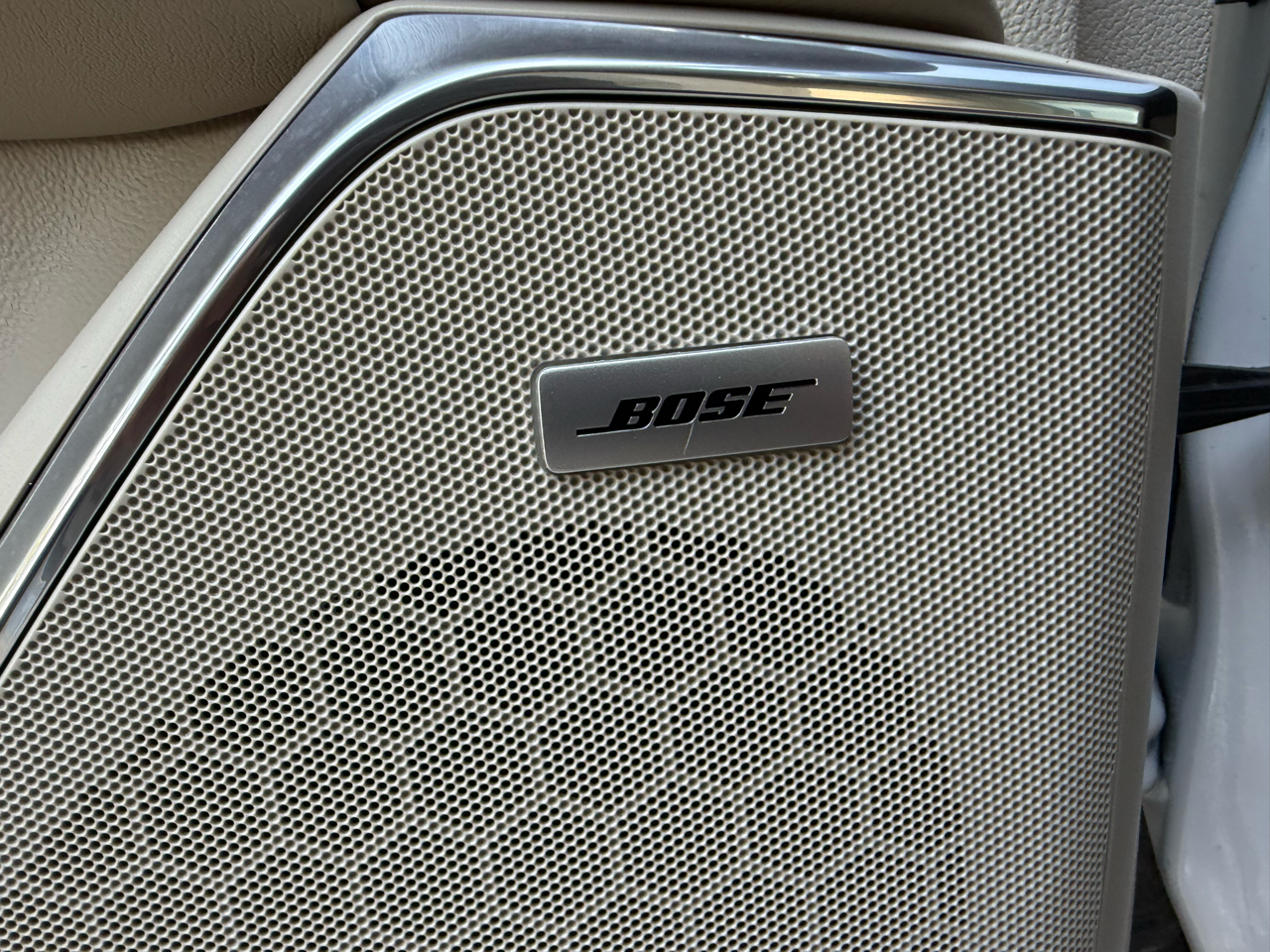 Cadillac Escalade Standard 2WD 2018