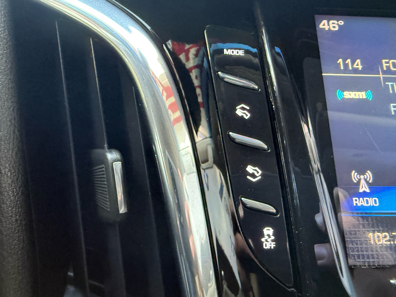 Cadillac Escalade Standard 2WD 2018