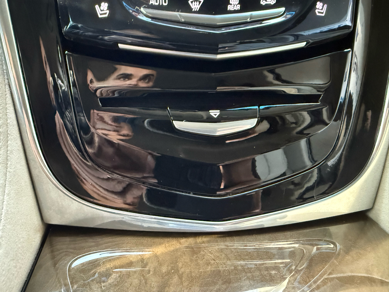 Cadillac Escalade Standard 2WD 2018