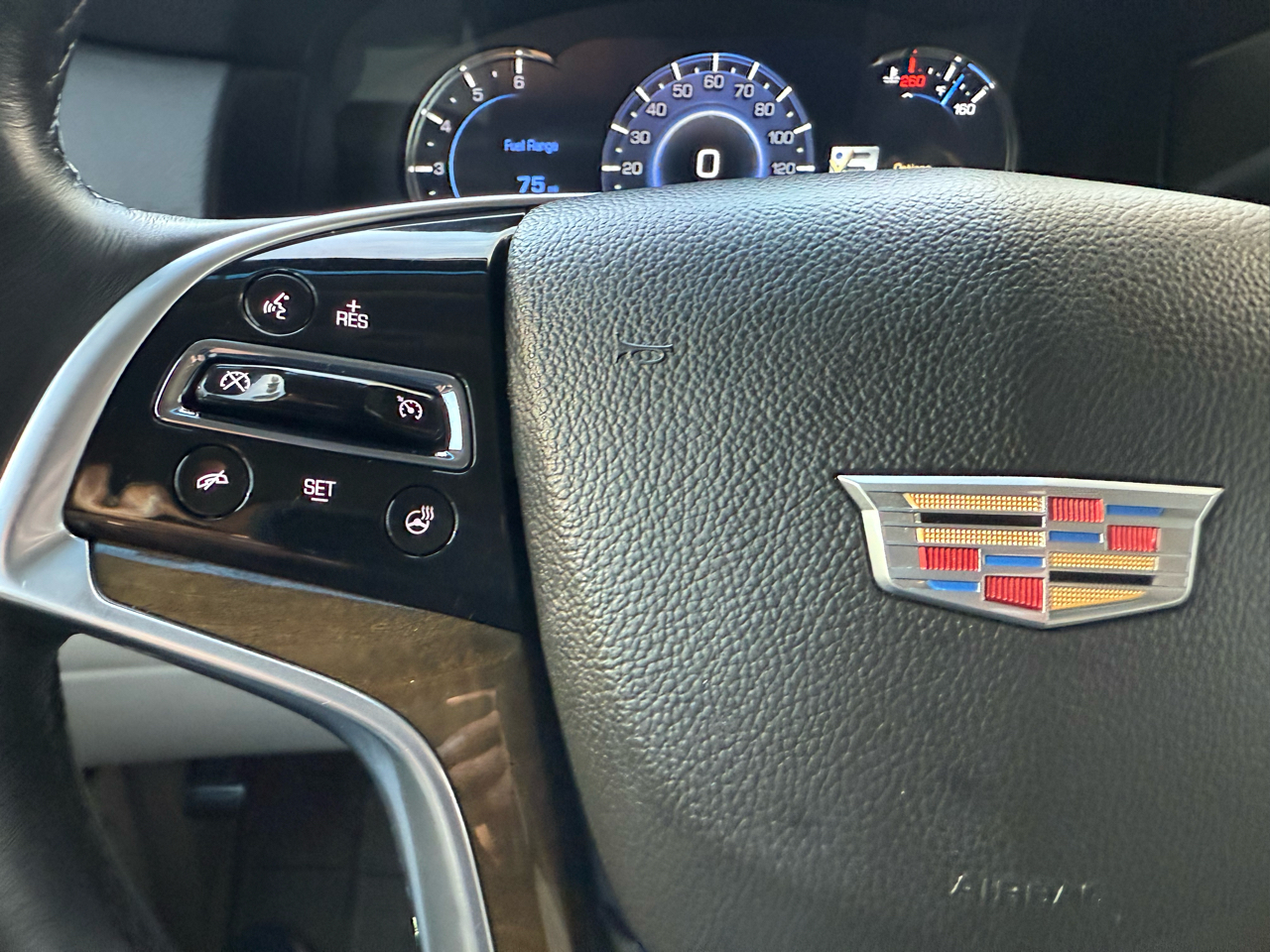 Cadillac Escalade Standard 2WD 2018