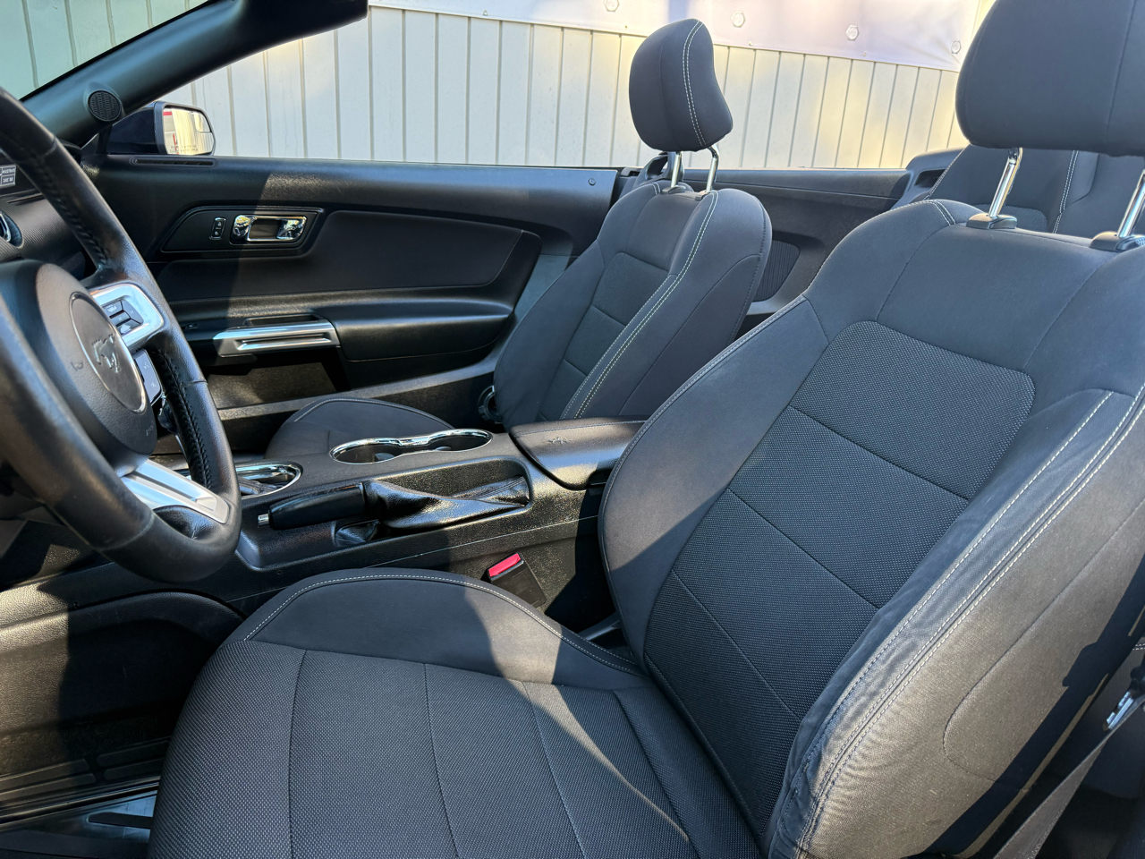 Ford Mustang V6 Convertible 2015