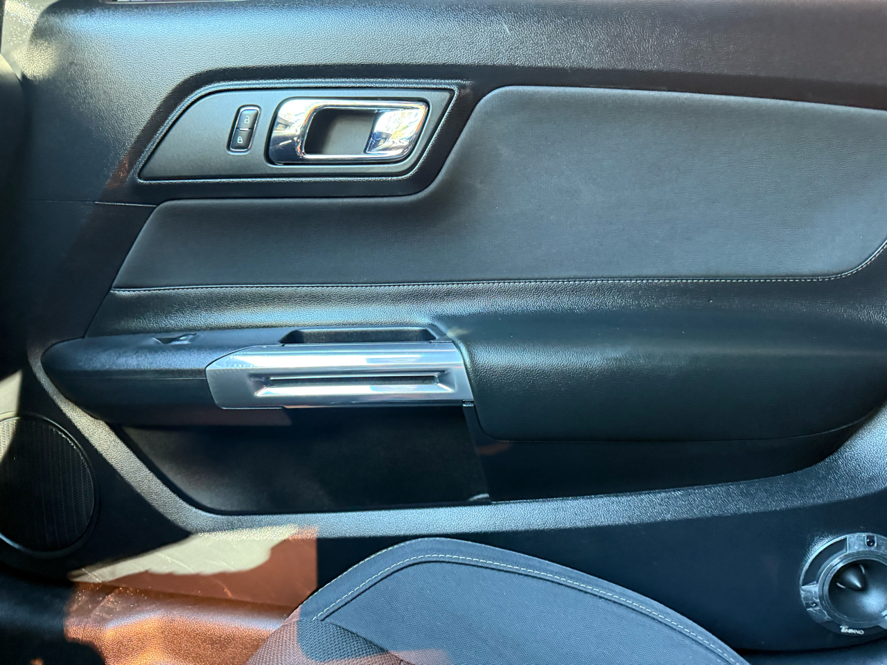 Ford Mustang V6 Convertible 2015