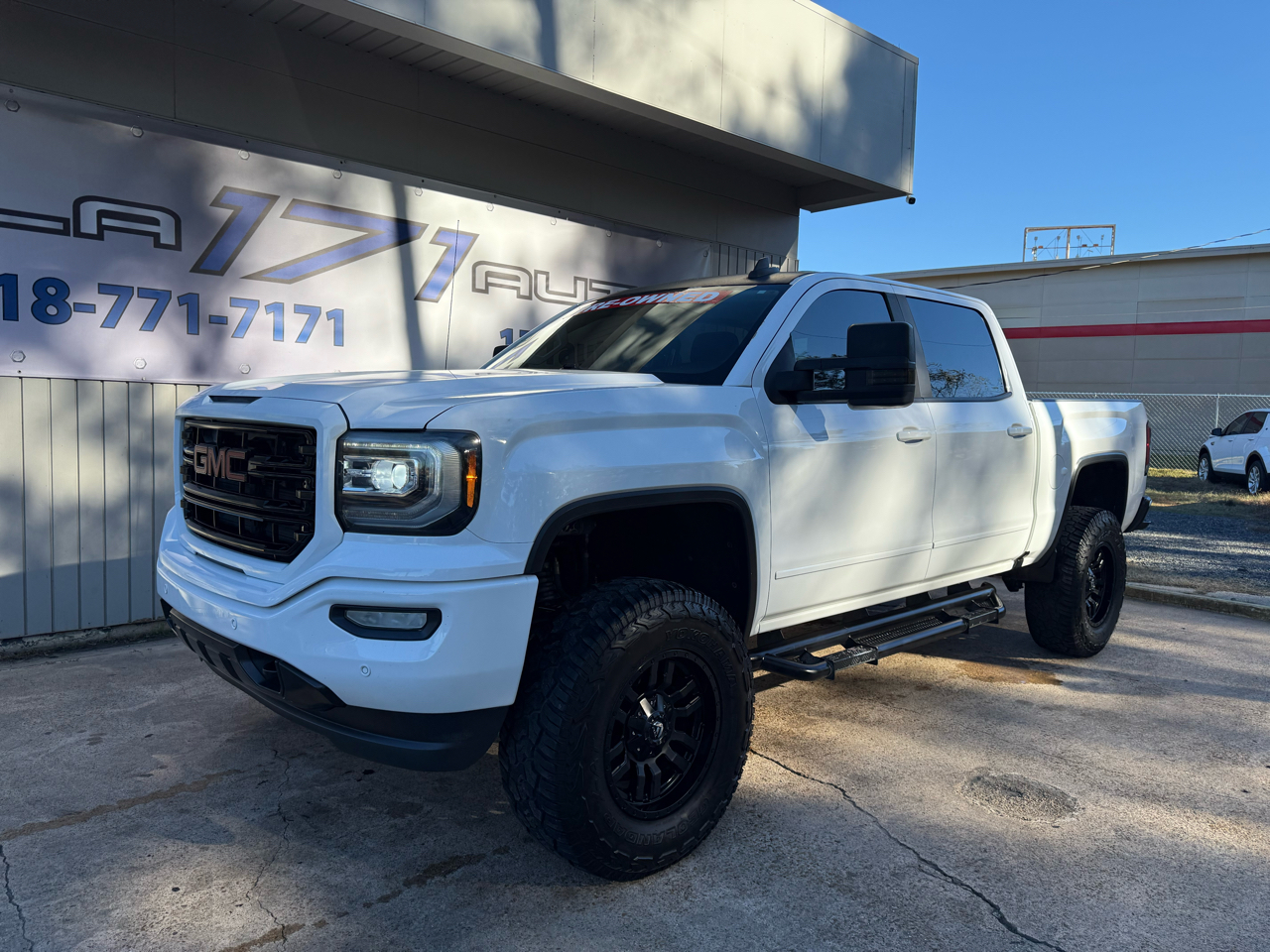2017 GMC Sierra 1500 SLT's photo