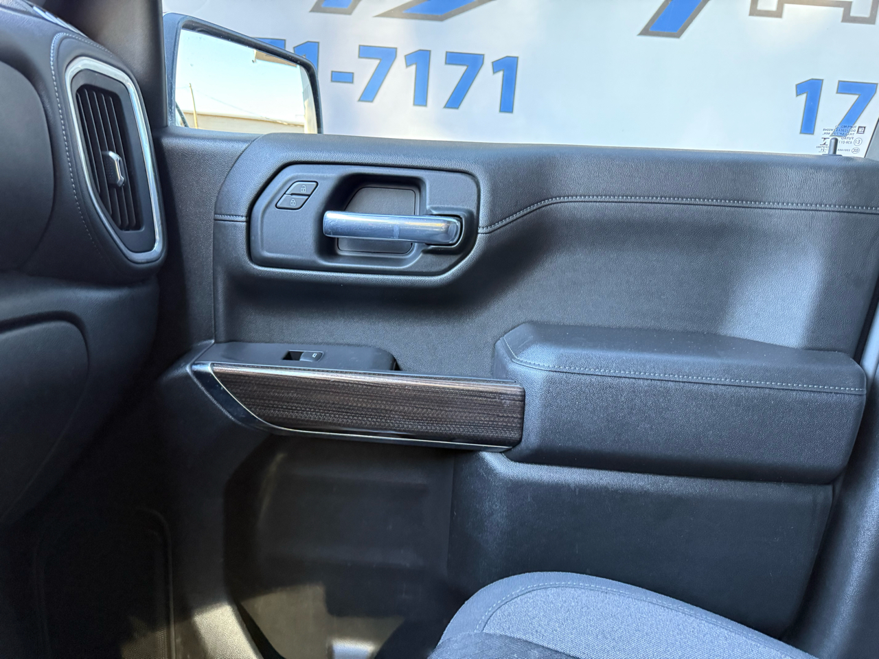 Chevrolet Silverado 1500 LT Crew Cab 2WD 2021