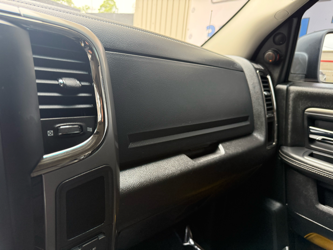 RAM 1500 Sport Crew Cab SWB 2WD 2018