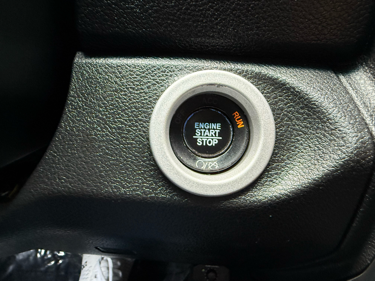 RAM 1500 Sport Crew Cab SWB 2WD 2018