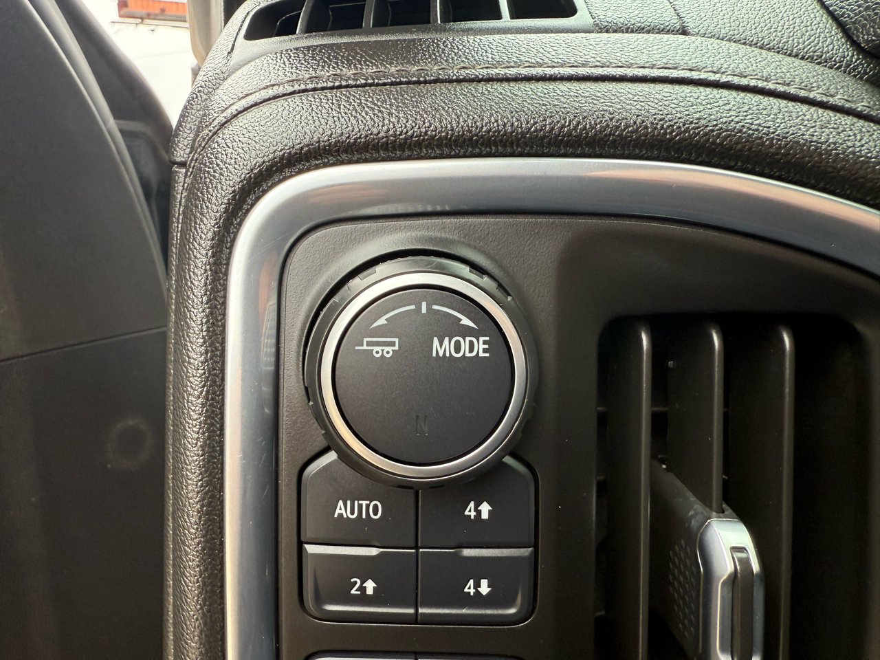 Chevrolet Silverado 1500 LT Trail Boss Crew Cab 4WD 2021