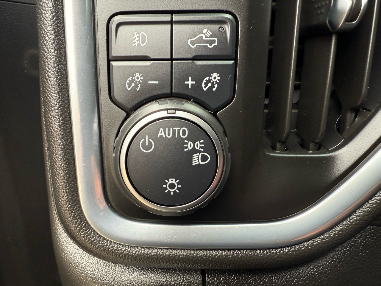 Chevrolet Silverado 1500 LT Trail Boss Crew Cab 4WD 2021