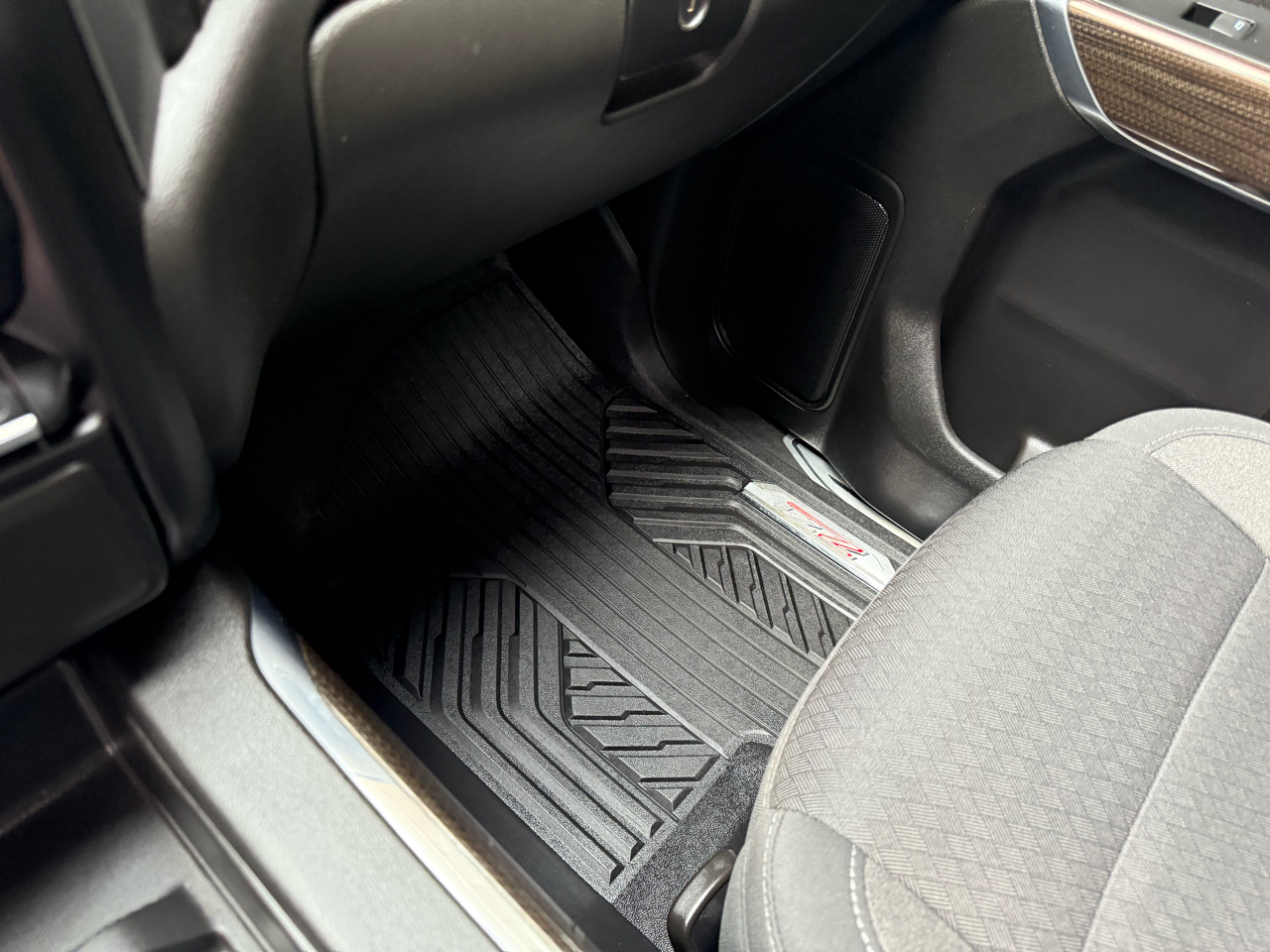 Chevrolet Silverado 1500 LT Trail Boss Crew Cab 4WD 2021