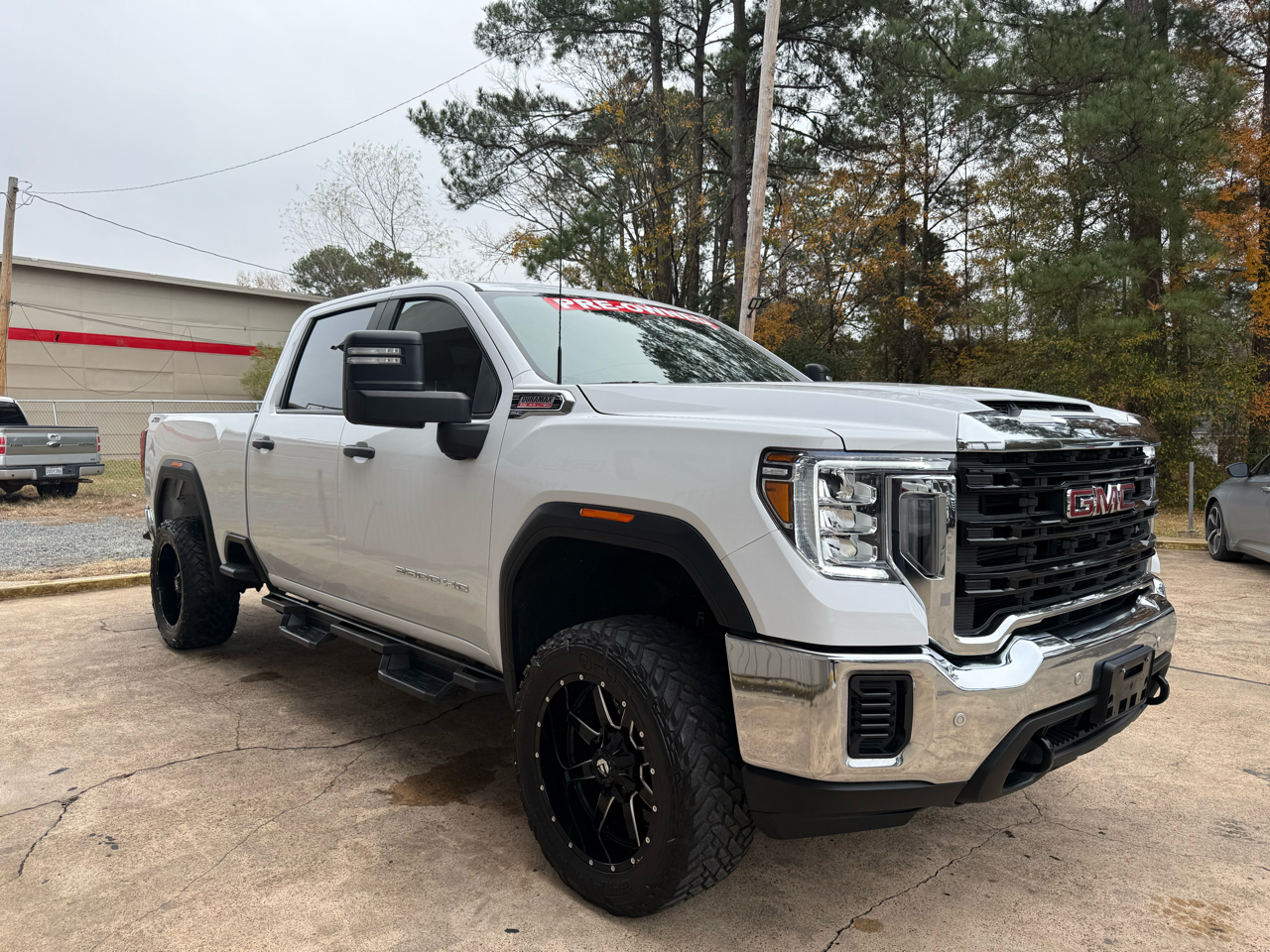 GMC Sierra 2500HD Pro Crew Cab 4WD SB 2023