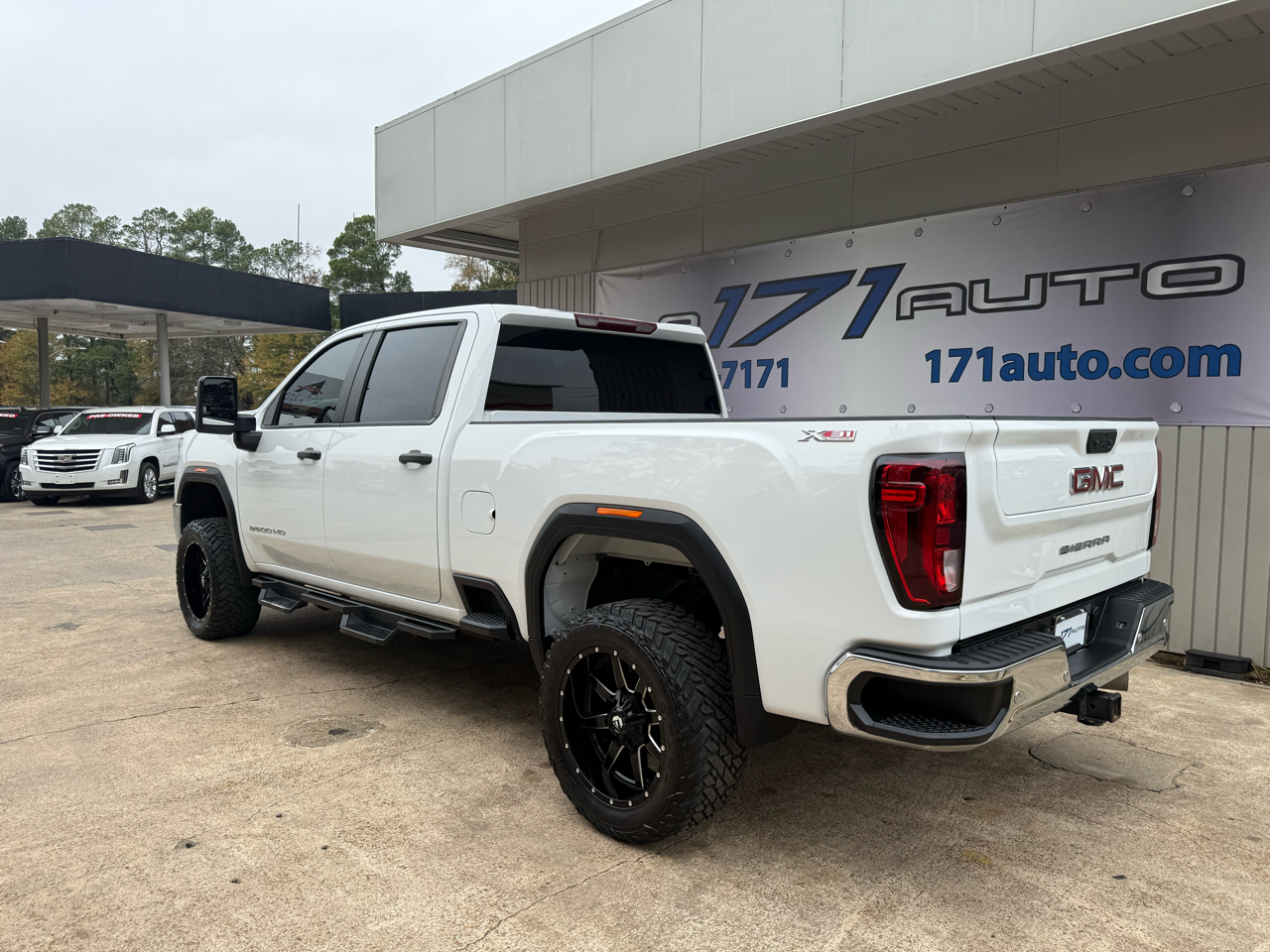 GMC Sierra 2500HD Pro Crew Cab 4WD SB 2023