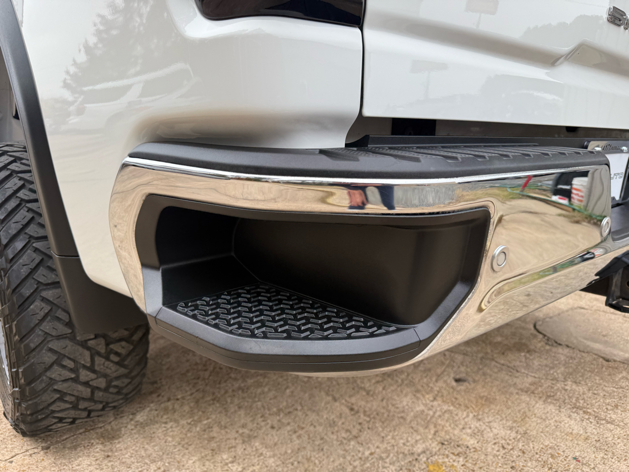 GMC Sierra 2500HD Pro Crew Cab 4WD SB 2023