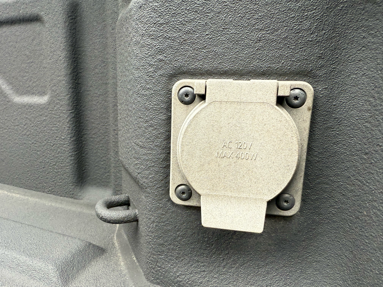 GMC Sierra 2500HD Pro Crew Cab 4WD SB 2023