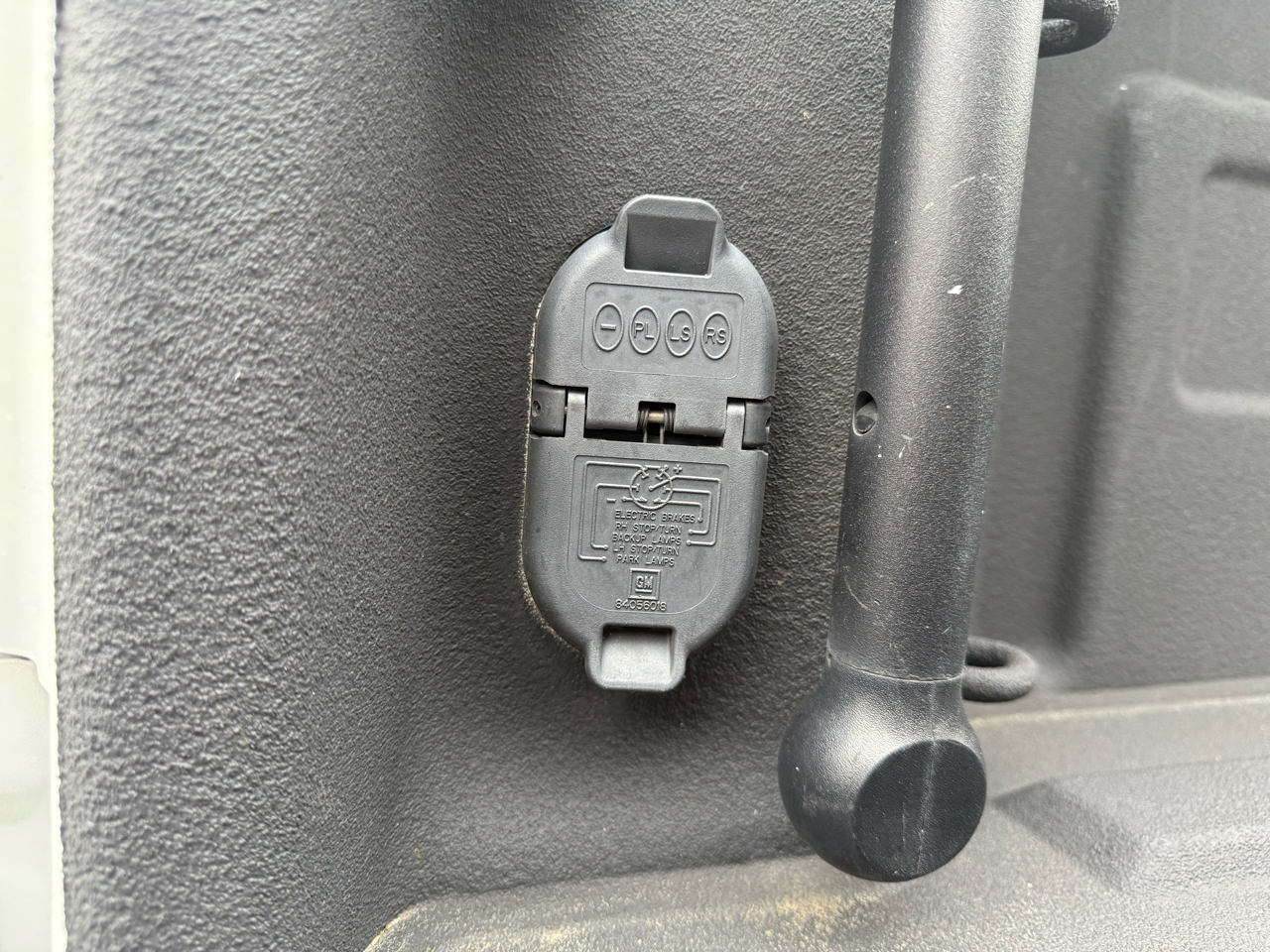 GMC Sierra 2500HD Pro Crew Cab 4WD SB 2023