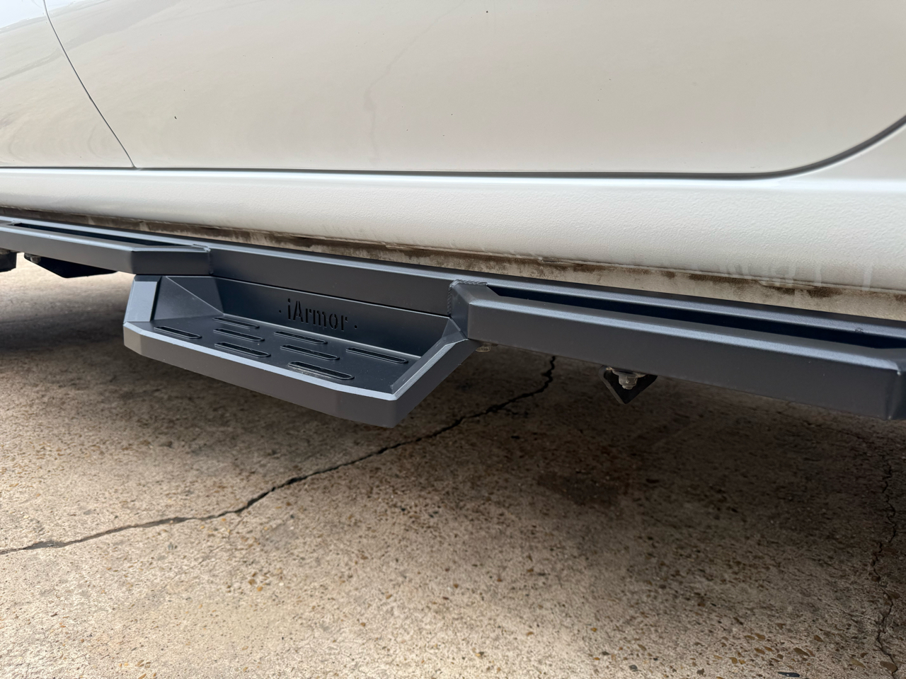 GMC Sierra 2500HD Pro Crew Cab 4WD SB 2023