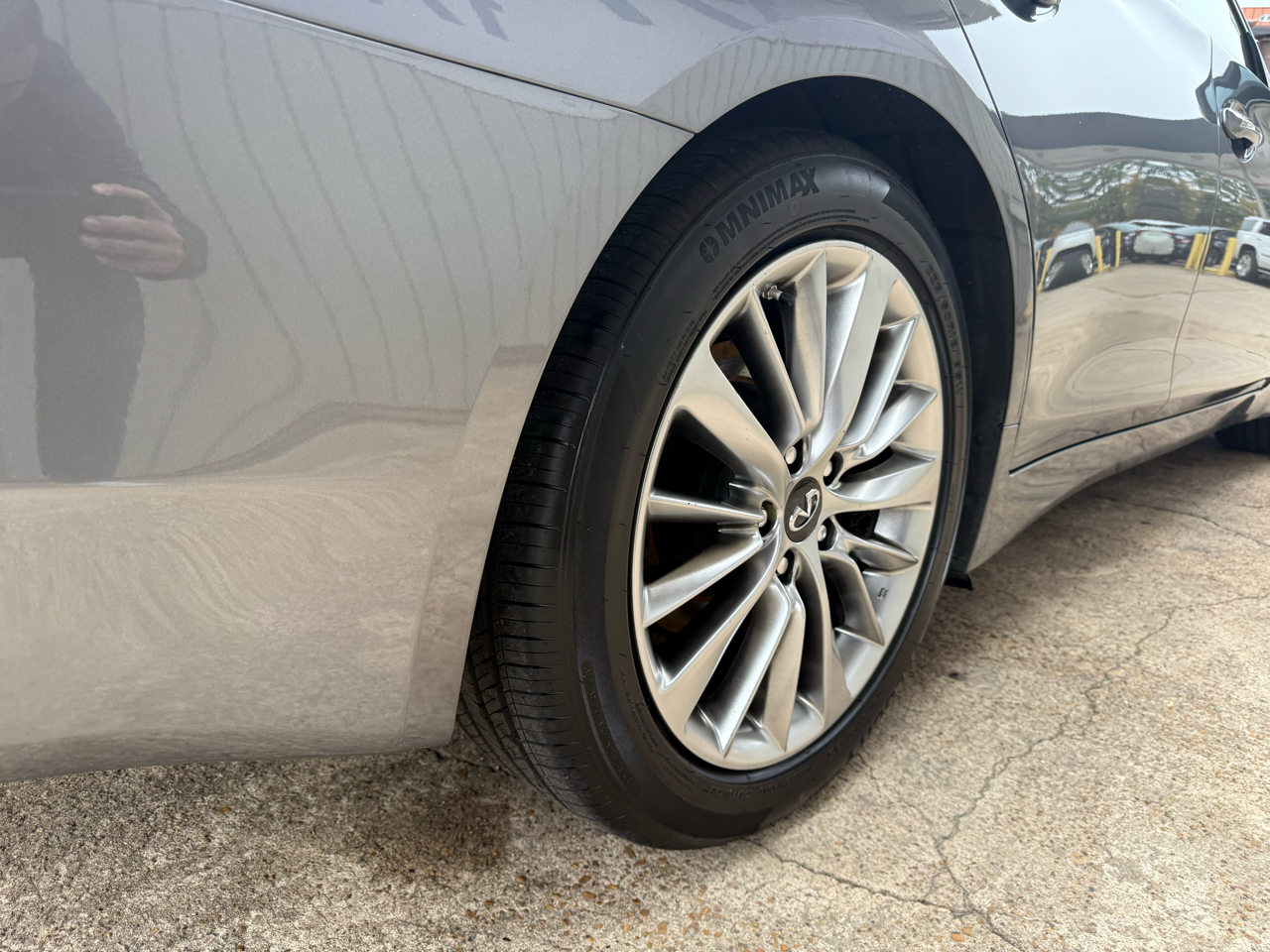 Infiniti Q50 3.0t LUXE 2021