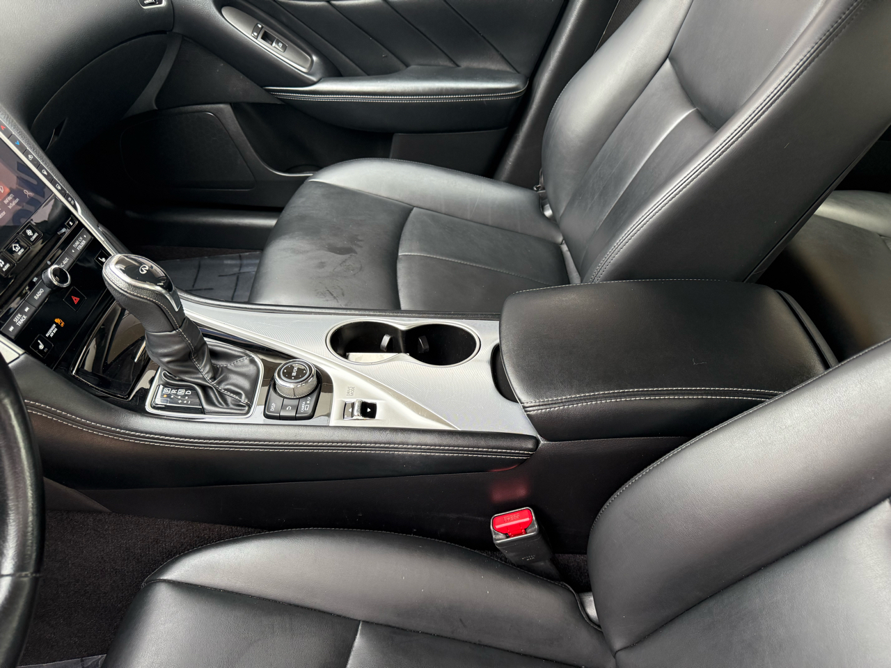 Infiniti Q50 3.0t LUXE 2021