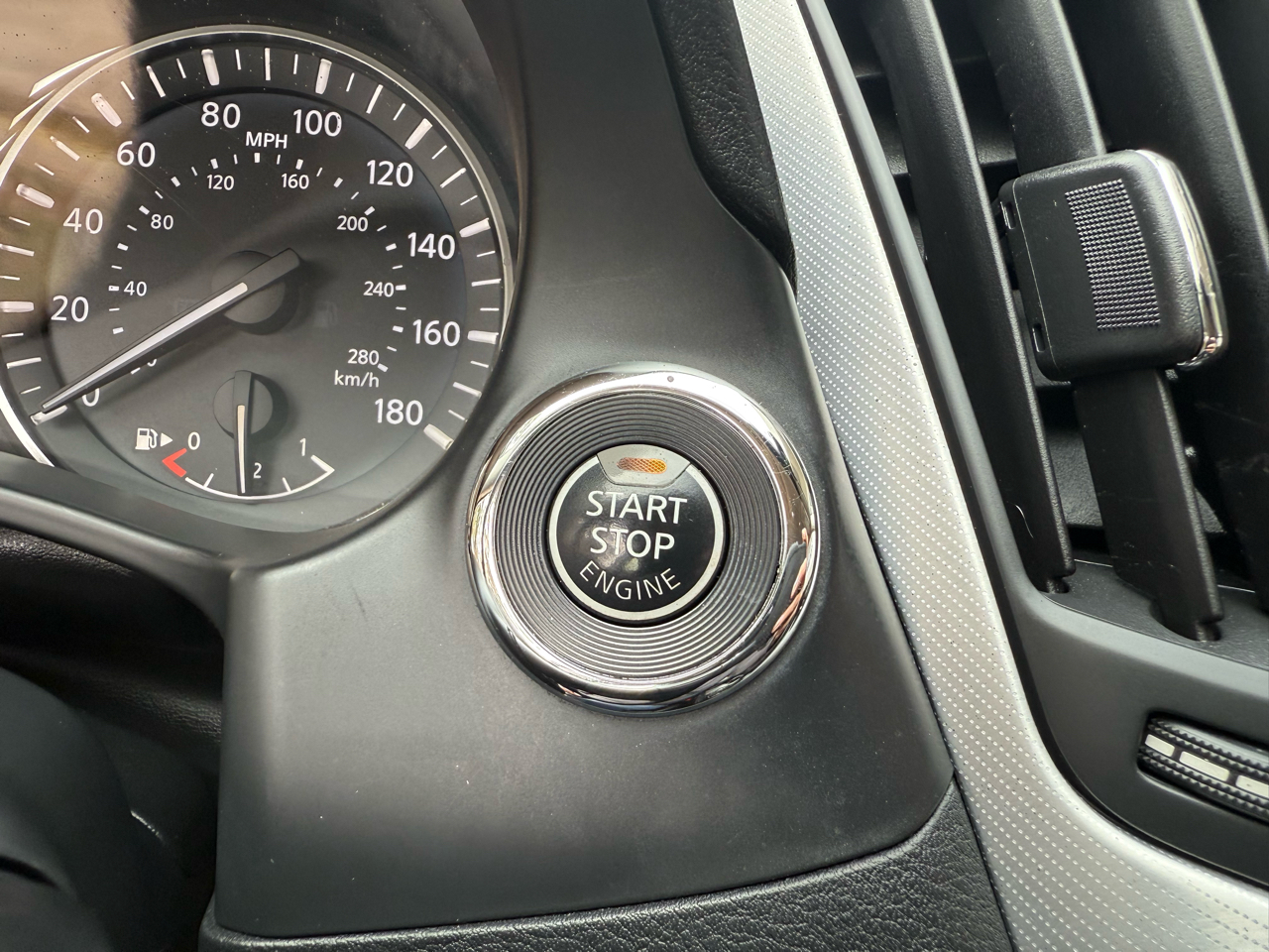 Infiniti Q50 3.0t LUXE 2021