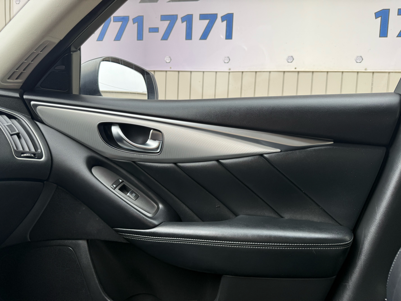 Infiniti Q50 3.0t LUXE 2021