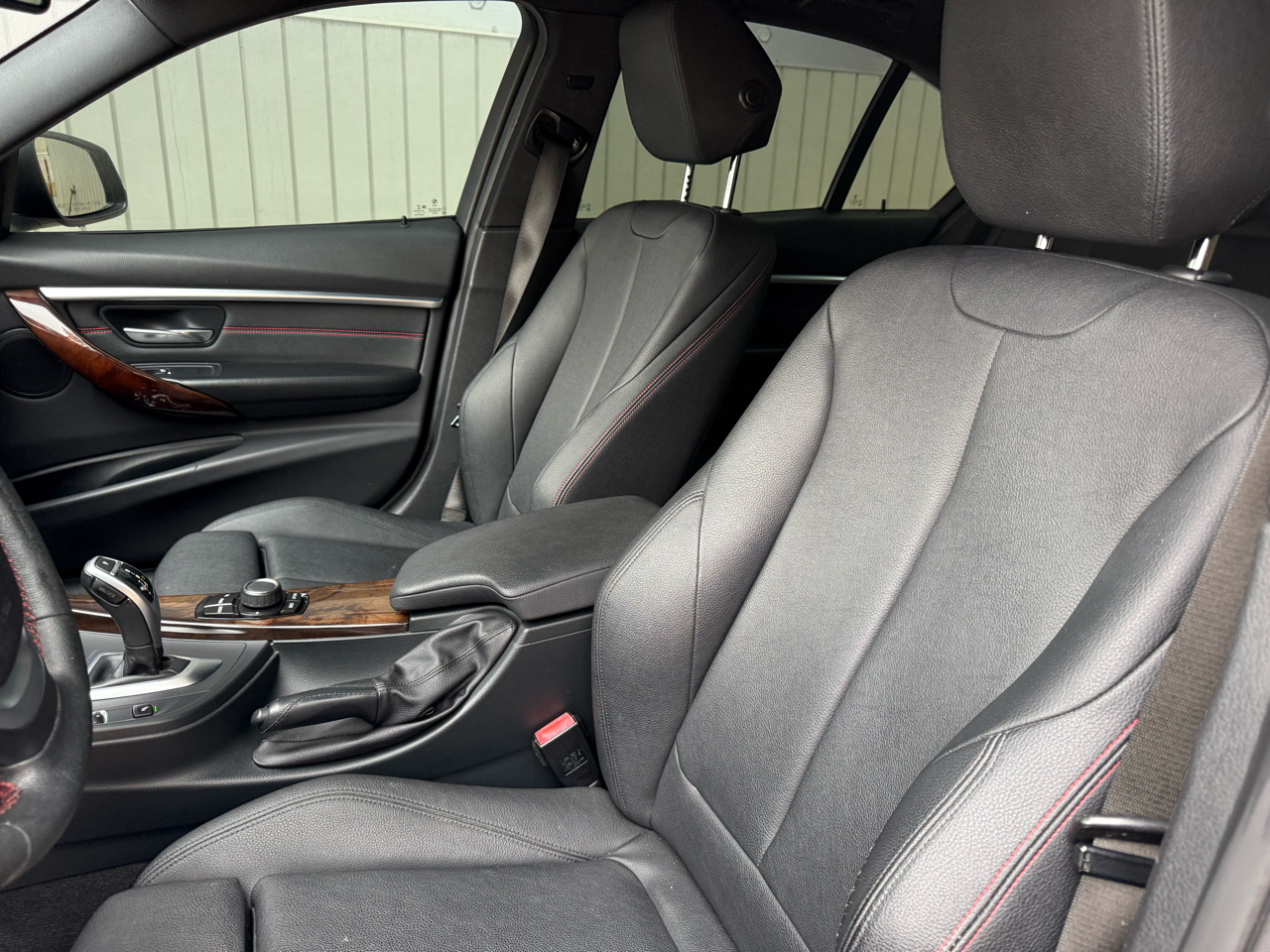 BMW 3-Series 330i SULEV Sedan 2017