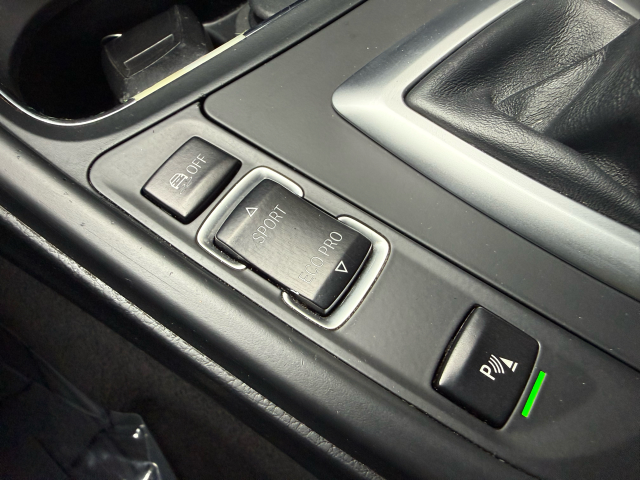 BMW 3-Series 330i SULEV Sedan 2017