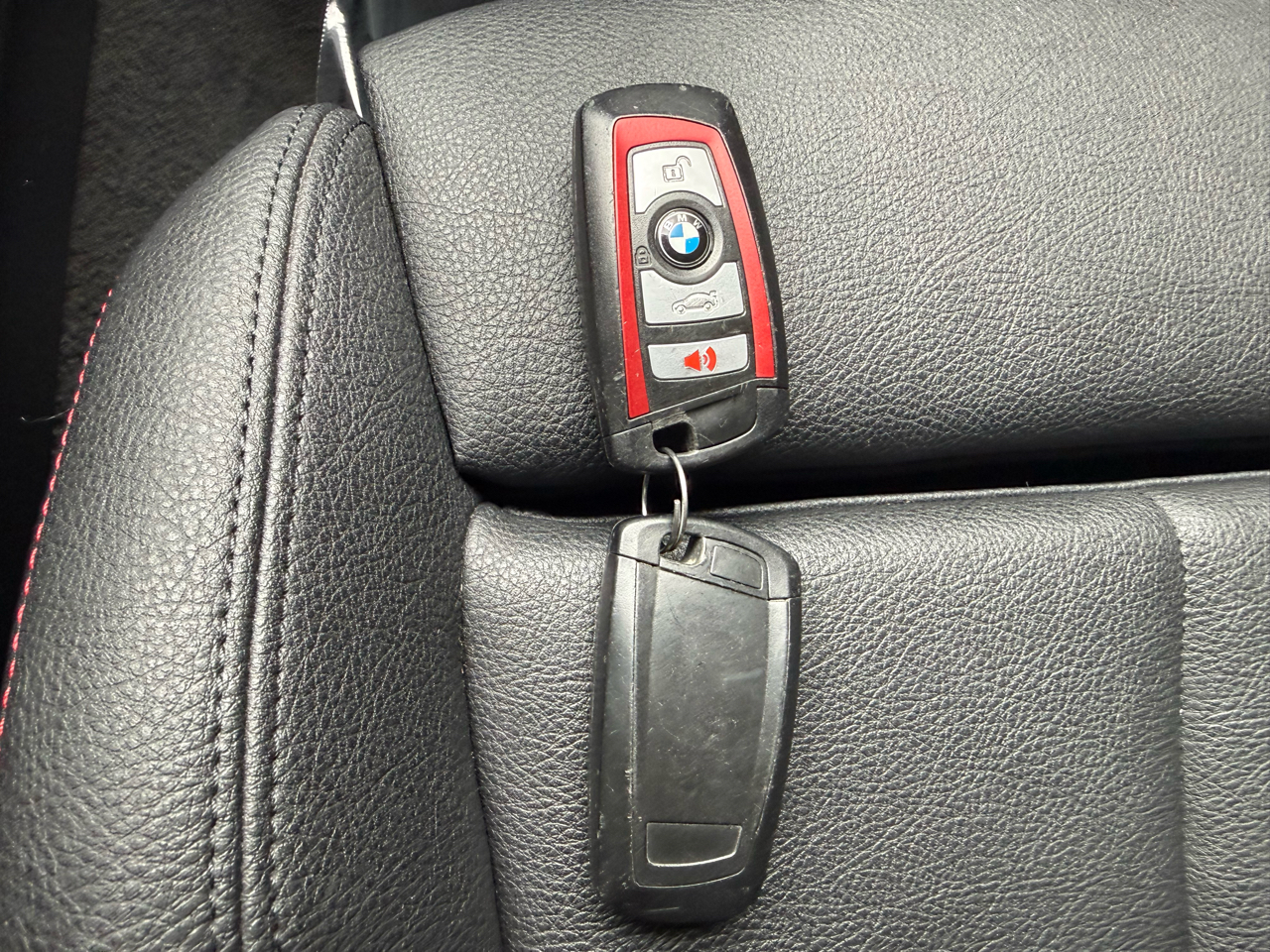 BMW 3-Series 330i SULEV Sedan 2017