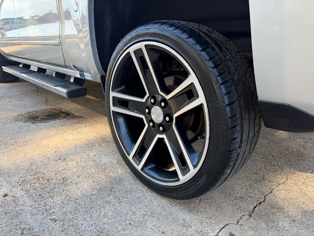 Chevrolet Silverado 1500 LT Crew Cab 2WD 2017