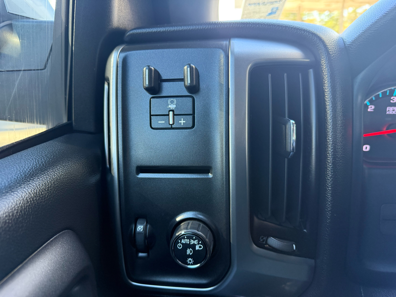 Chevrolet Silverado 1500 LT Crew Cab 2WD 2017