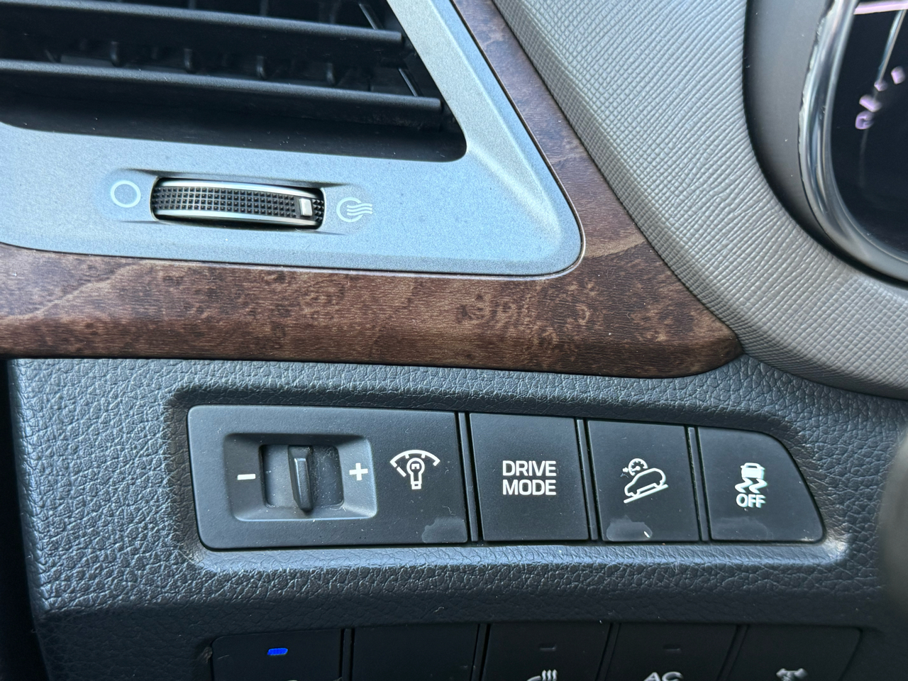 Hyundai Santa Fe SE Ultimate AWD 2018