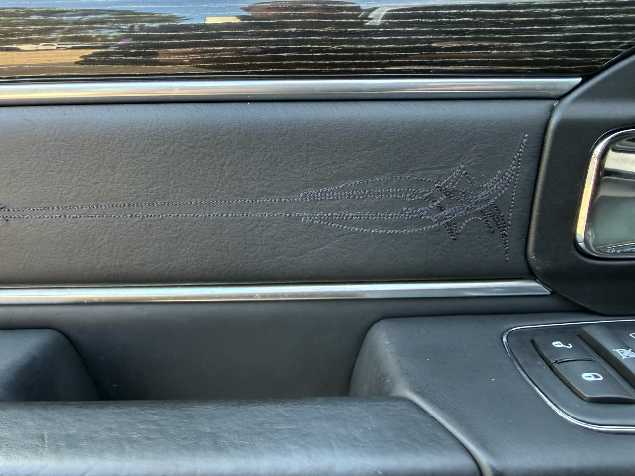 RAM 1500 Longhorn Crew Cab LWB 4WD 2016