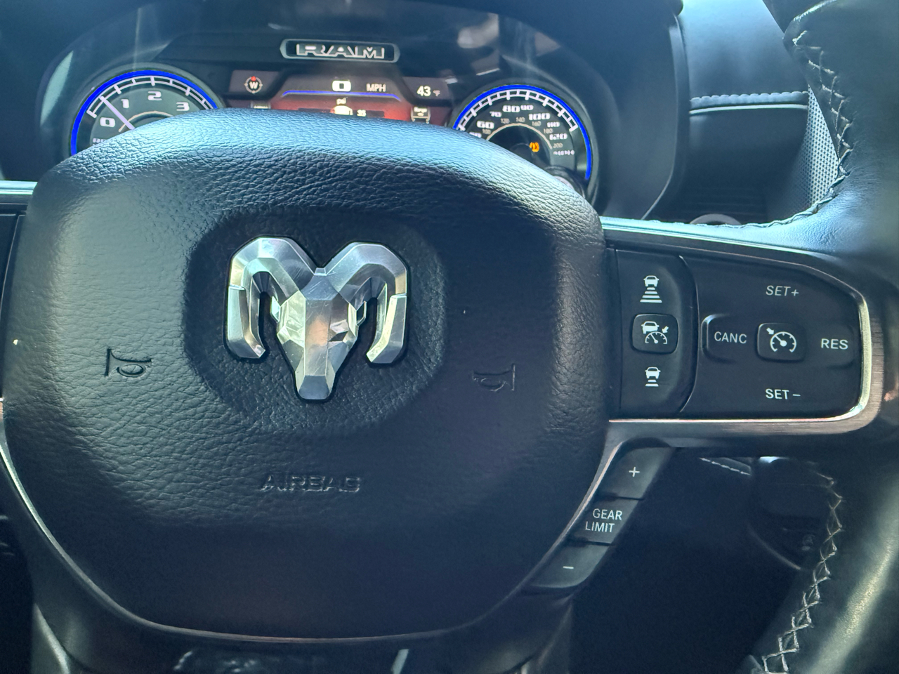 RAM 1500 Limited Crew Cab SWB 2WD 2019