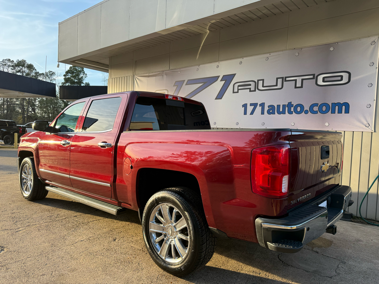 Chevrolet Silverado 1500 High Country Crew Cab Long Box 2WD 2016