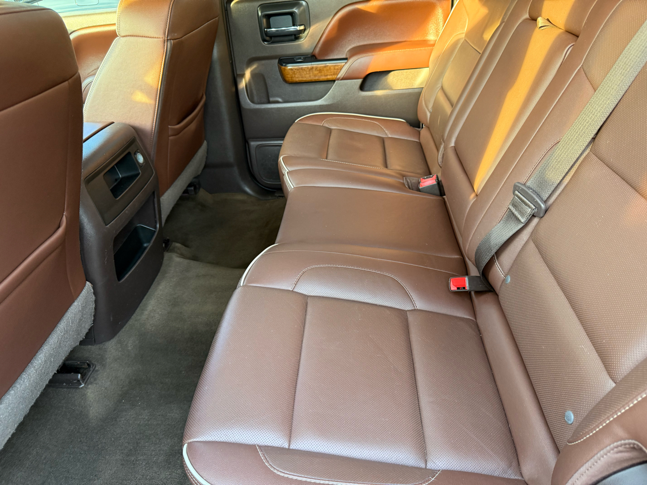 Chevrolet Silverado 1500 High Country Crew Cab Long Box 2WD 2016