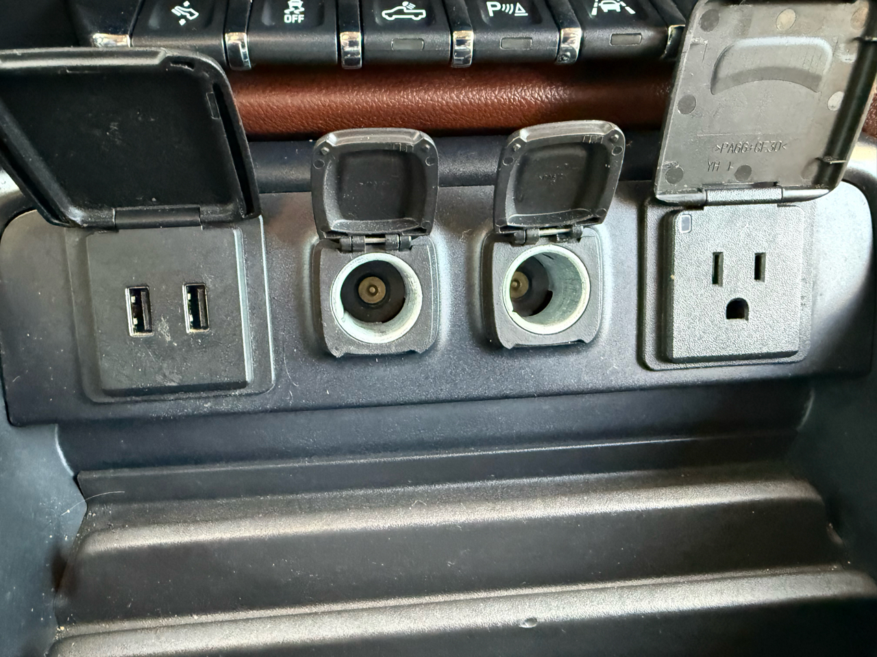 Chevrolet Silverado 1500 High Country Crew Cab Long Box 2WD 2016