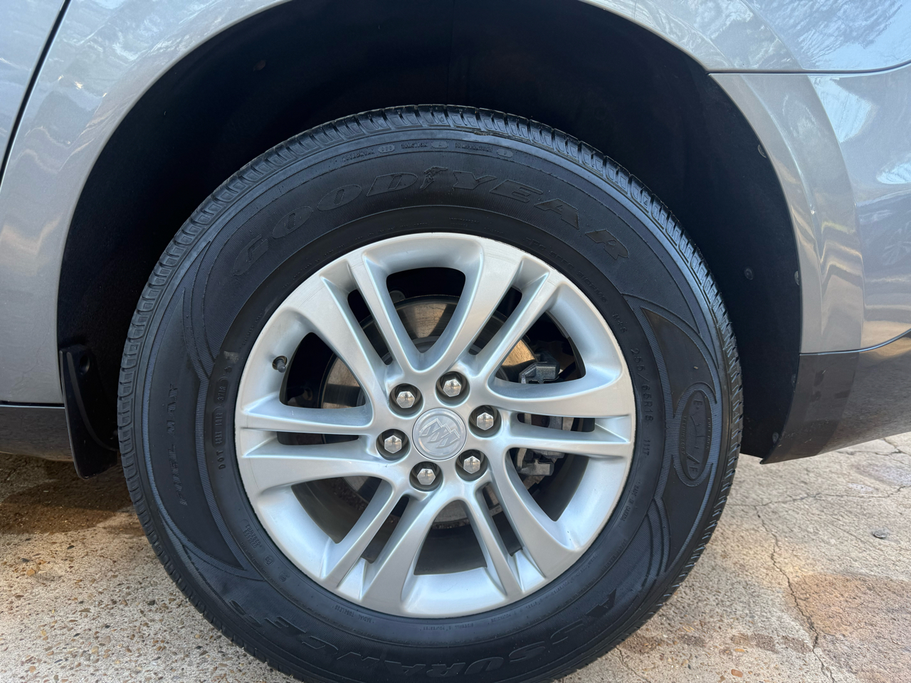 Buick Enclave Essence FWD 2019